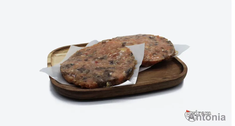 Hamburguesa de pollastre amb bolets i ceba