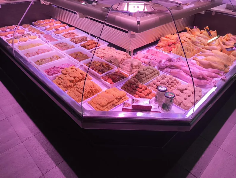 Expositor amb elaborats propis